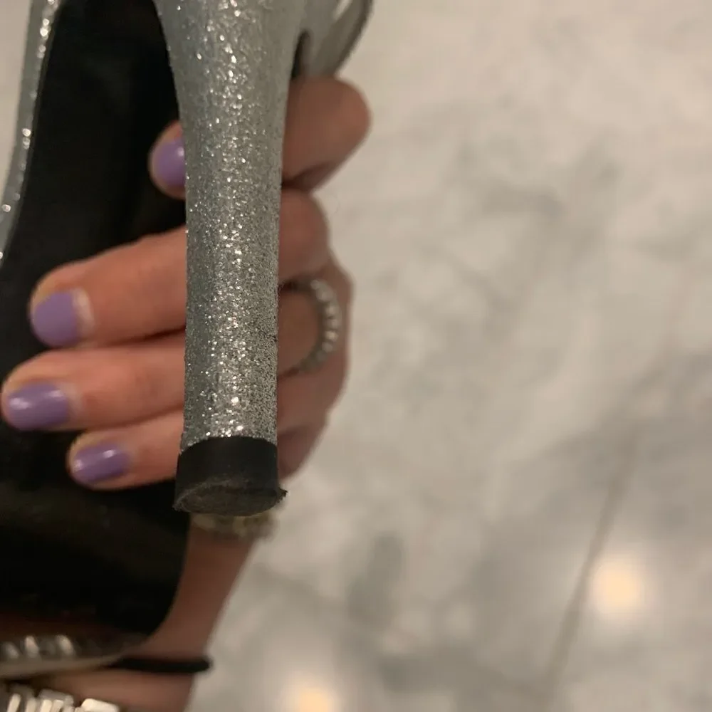 STUART WEITZMAN🤍Silver glitter platform slingback